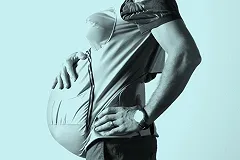 В Великобритании забеременел 20-летний молодой человек