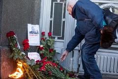 Кремль назвал автора статьи об убийстве посла России «невменяемым»