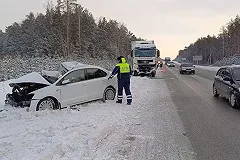 Стало известно, кто погиб в страшной аварии на ЕКАД