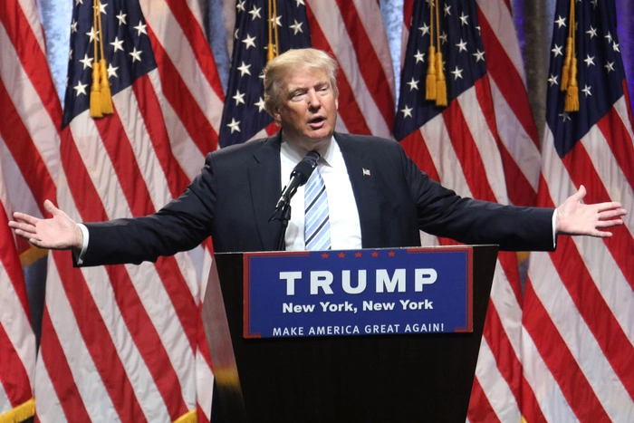 Война войной… Флаги для новой кампании Трампа будут производить в Китае