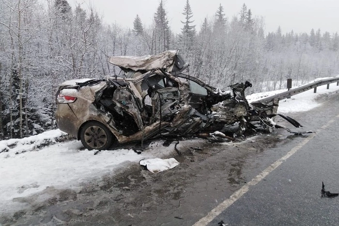 В жутком ДТП на трассе Екатеринбург-Пермь погибли 3 человека