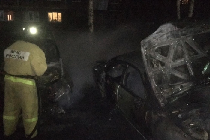 В Екатеринбурге задержан мужчина, который сжигал автомобили местных жителей