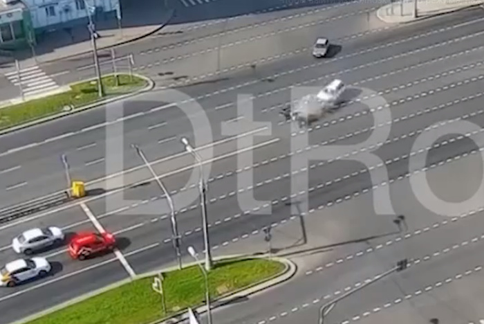 В Москве при погоне за нарушителем разбился мотоцикл ДПС