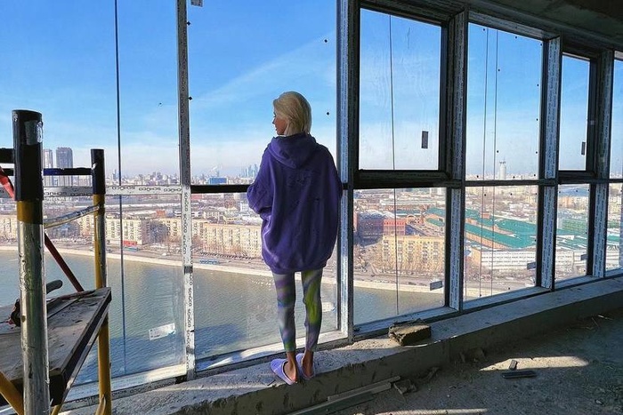 Клава Кока показала свою новую шикарную квартиру в Москве
