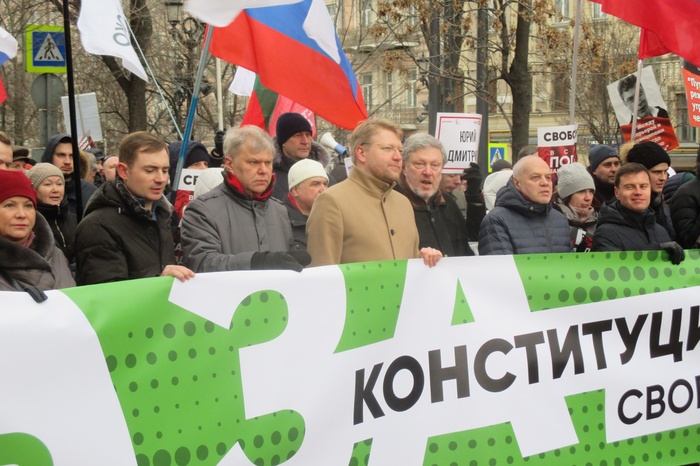 В «Яблоке» заявили об отсутствии противоречий с Явлинским по Навальному