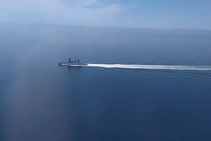 Кремль назвал подготовленной провокацией инцидент с британским эсминцем