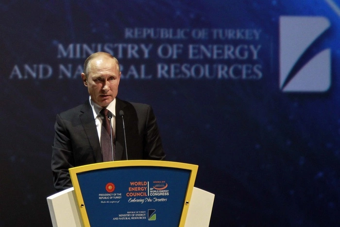 Путин назвал виновника ударов по гумконвою в Сирии