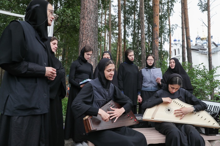 Монахинь из Среднеуральского монастыря переводят в другие обители