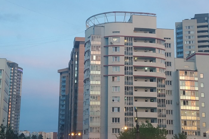 Россияне начали массово продавать квартиры с обременением