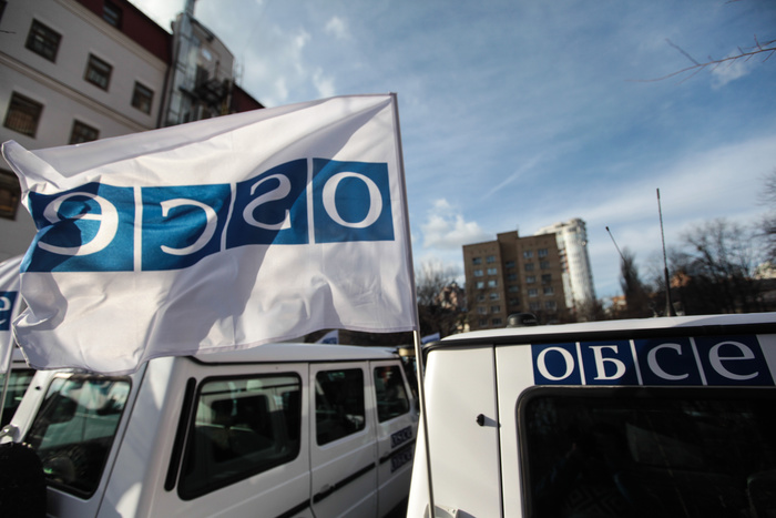 СМИ сообщили о подрыве автомобиля ОБСЕ на фугасе украинских диверсантов