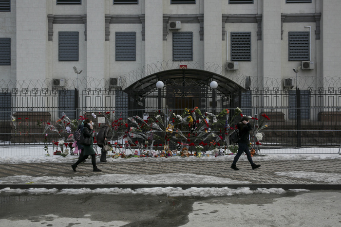 СК объяснил отсутствие списка погибших при пожаре в кемеровском ТЦ