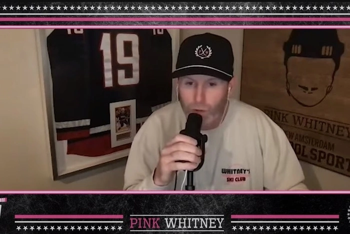 Американский хоккеист назвал Проворова «долбанутым» за отказ надеть свитер в поддержку ЛГБТ