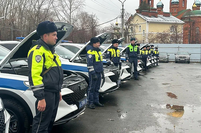 Маленький свердловчанин три года готовится пополнить ряды сотрудников ДПС (ФОТО)