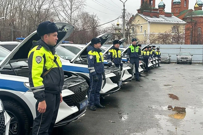 Маленький свердловчанин три года готовится пополнить ряды сотрудников ДПС (ФОТО)