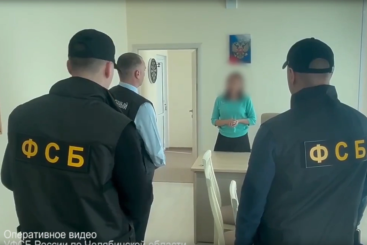 Сотрудники ФСБ задержали главврача уральской больницы на рабочем месте