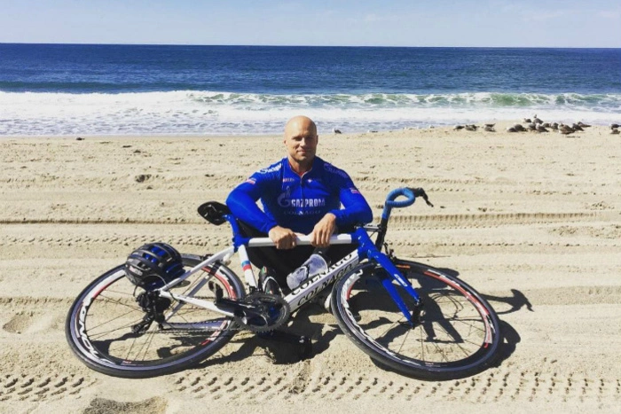 Россиянин Денис Дмитриев выиграл спринт на Кубке Мира по велоспорту