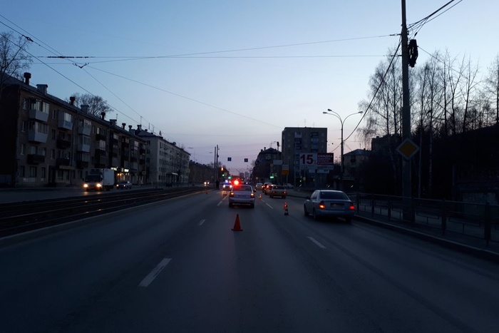 В Екатеринбурге разыскивается водитель, скрывшийся с места ДТП