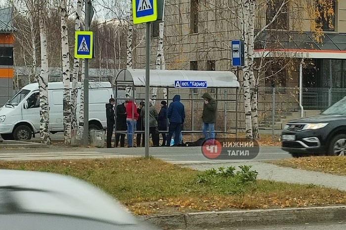 В Свердловской области на автобусной остановке нашли труп