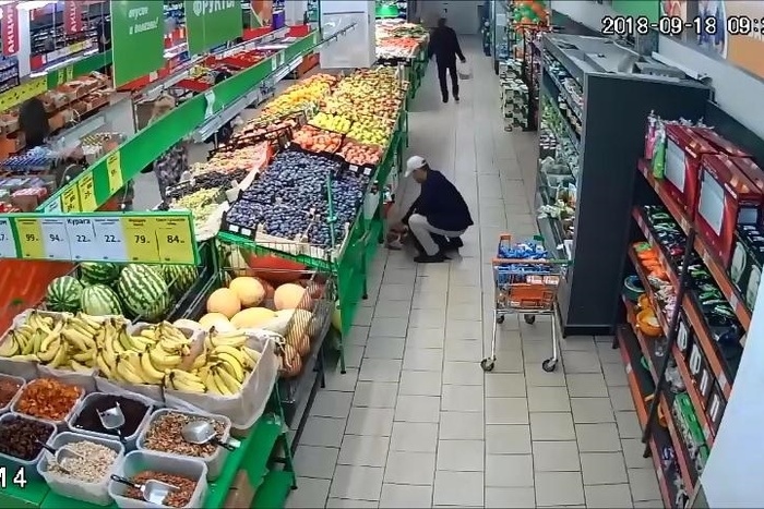 Полиция задержала мигрантов, подозреваемых в кражах из супермаркетов