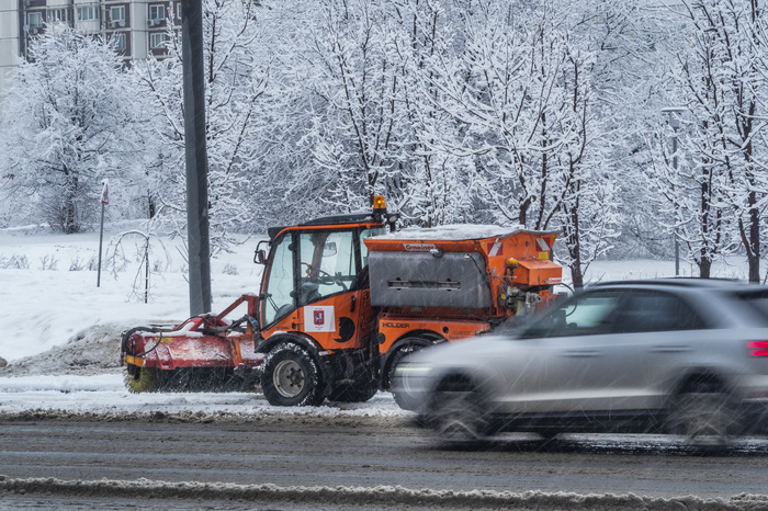 На Свердловскую область обрушится снегопад и сильный ветер