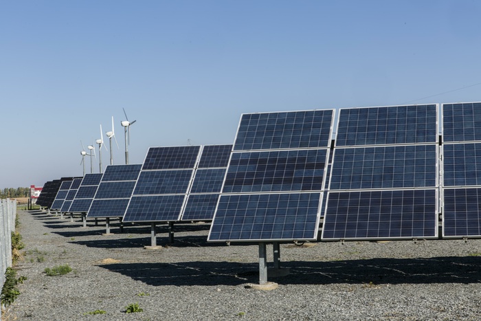 Китай стал мировым лидером по мощности солнечных электростанций в 2015 году