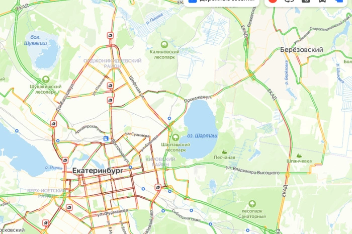 Екатеринбург встал в 10-балльные пробки