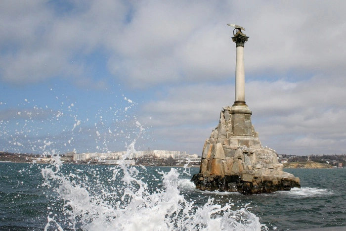 Парад военных кораблей в честь дня ВМФ прошел в Севастополе