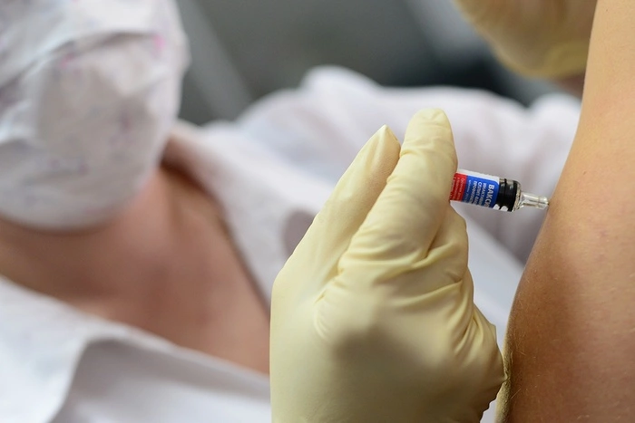 Записаться на вакцинацию теперь можно через «Госуслуги»