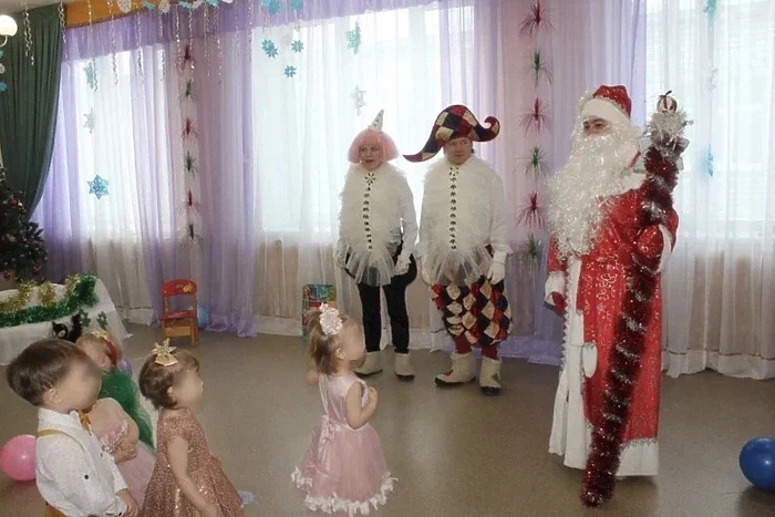 ГУФСИН устроил праздник для детей, проживающих с осужденными мамами в нижнетагильской ИК-6