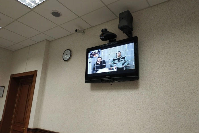 «А еще сказали: «У тебя же зубы желтые». Облсуд смягчил приговор экс-силовикам