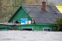 В Сибири из-за паводка эвакуированы более 10 тысяч человек