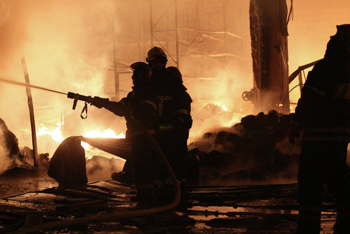 Череда ночных пожаров в Екатеринбурге и области