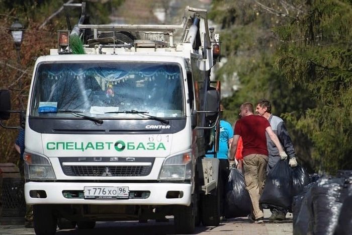 В Екатеринбурге ликвидировали скотомогильник, появившийся прямо в жилом поселке
