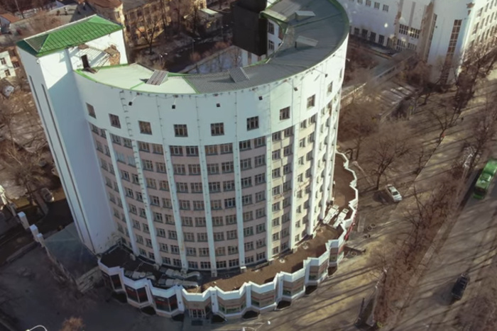 Назван застройщик, получивший заказ на реконструкцию гостиницы «Исеть» в Екатеринбурге