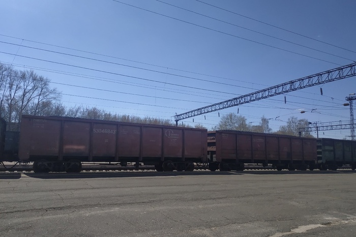 Движение поездов под Самарой приостановлено из-за инцидента на железнодорожном мосту