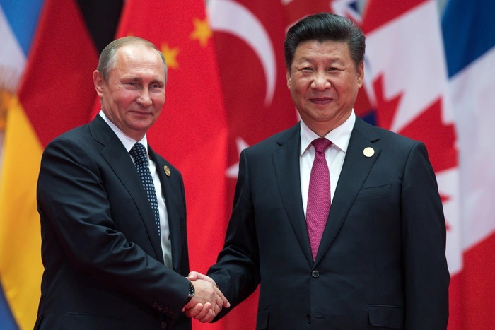 Си Цзиньпин популяризовал в КНР российское мороженое и британское пиво