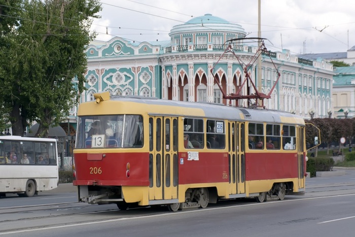 В выходные схема движения трамваев по проспекту Ленина изменится