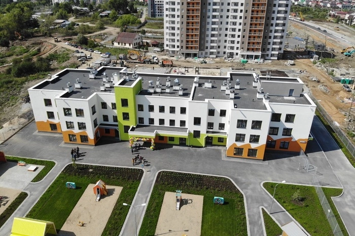 Александр Высокинский открыл детский сад в микрорайоне Широкая речка