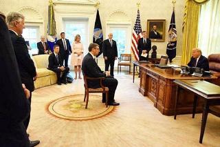 Мария Захарова извинилась за пост в Facebook о встрече президентов Сербии и США