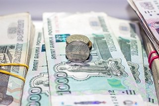 Директор свердловской фирмы сорвал ремонт школы в Архангельской области