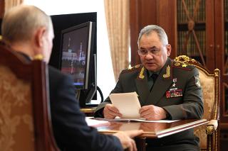 Шойгу доложил Путину о полном взятии под контроль Авдеевки