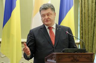 Порошенко согласился отдать Крым татарам