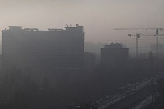 «Дышать нечем»: екатеринбуржцы пожаловались на сильный запах дыма