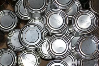Подозрительные консервы нашли в магазинах «Светофор» Свердловской области