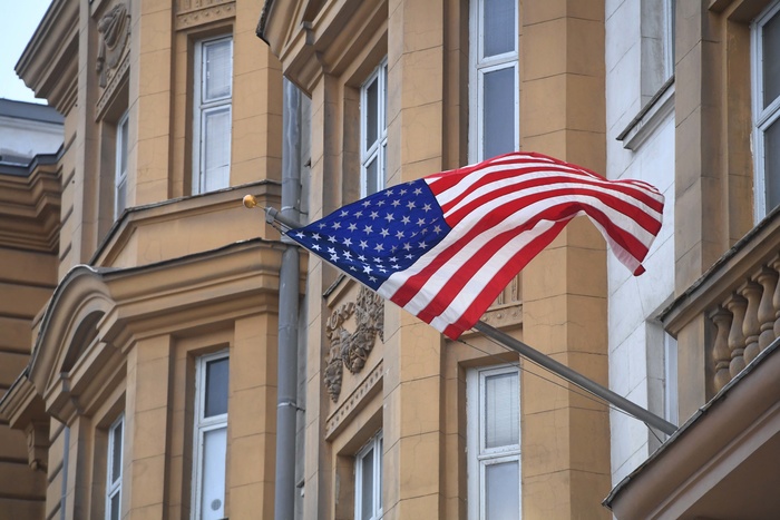 С конца августа в Екатеринбурге перестанут выдавать американские визы