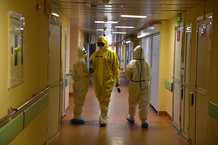 В России впервые число выздоровевших превысило новые случаи коронавируса
