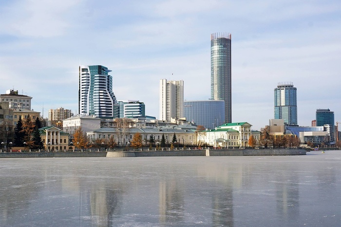 УГМК возведет на Октябрьской площади в Екатеринбурге многофункциональный центр
