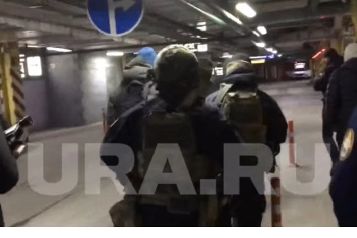 В Екатеринбурге военные следователи вновь пришли в ТРЦ