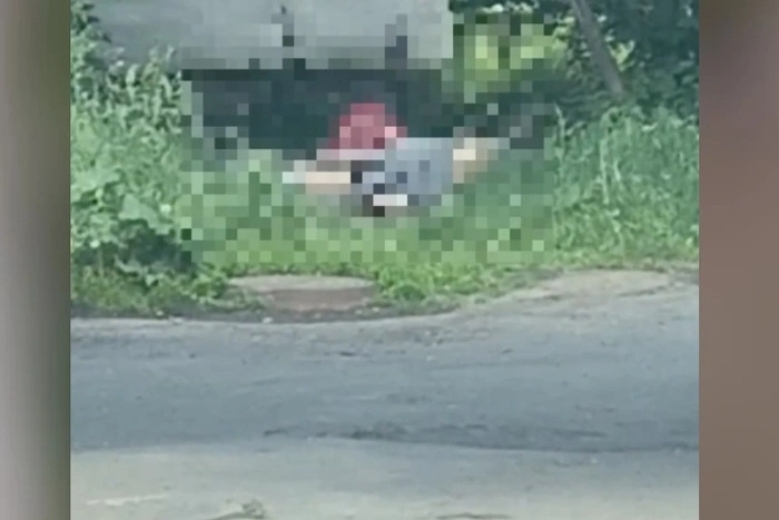 В Екатеринбурге бездомные занялись сексом на глазах у детей