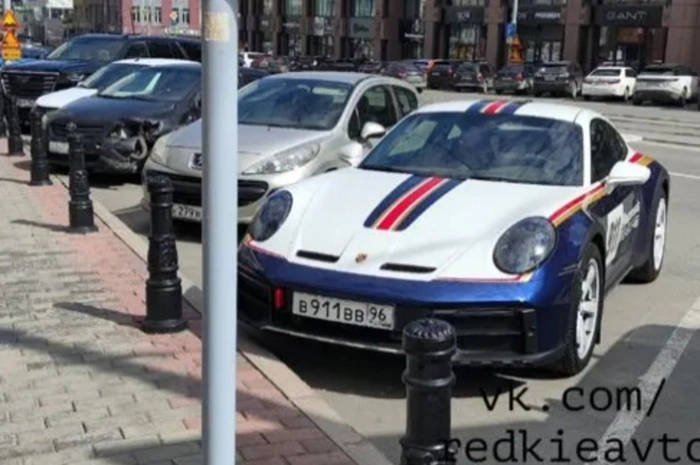 На екатеринбургских улицах заметили редкий немецкий спорткар